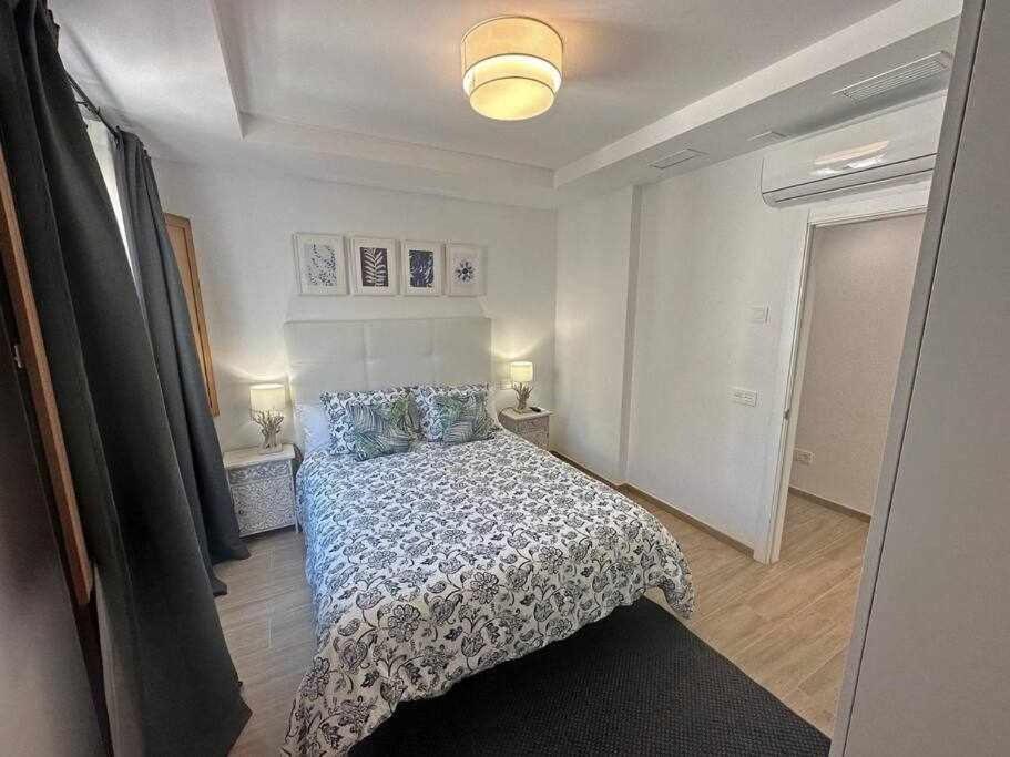 Xxii Apartamentos Morales&Arnal Εστεπόνα Εξωτερικό φωτογραφία